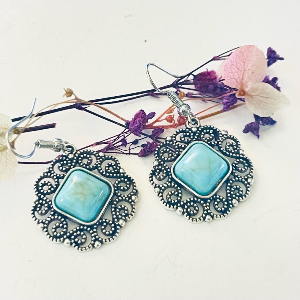 New Handmade Blue Natural Larimar Victorian Tibeten Silver Dangle Earrings - Picture 9 of 9